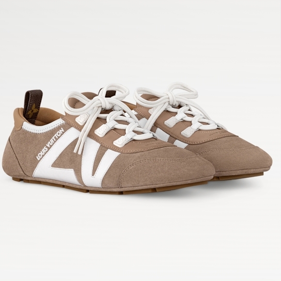 Louis Vuitton SNEAKERINA SIZE 39/9